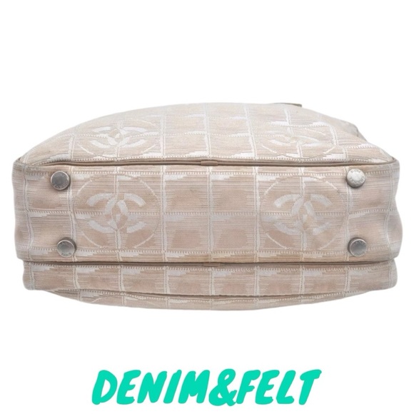 CHANEL Nylon/Leather New Travel Line 2Way Shoulder/Hand Bag/Tote | Beige 🖤 - Picture 9 of 16